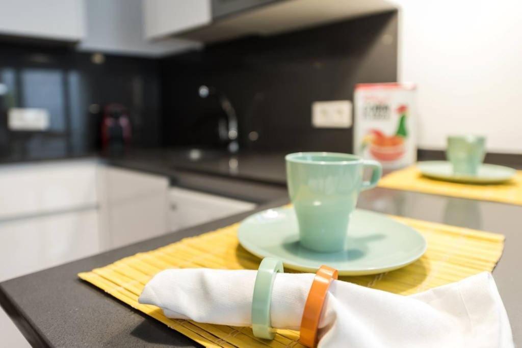 Chamberi Con Jardin A By Regalatemadrid Apartment Екстериор снимка